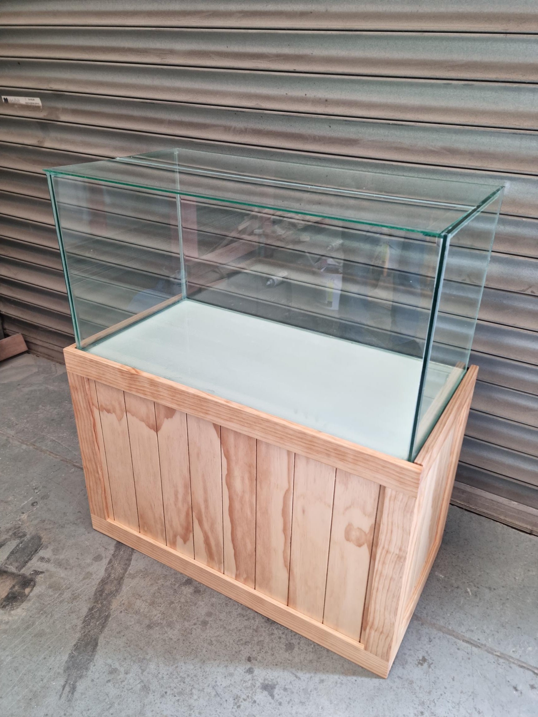 Prebuilt Tanks and Stands – Rodney's Tropicals